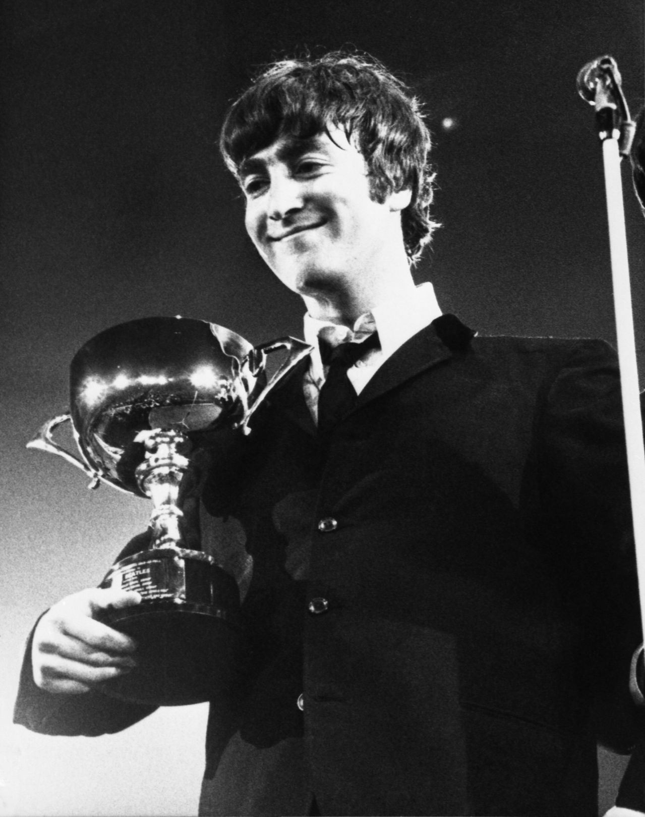 1940: John Lennon